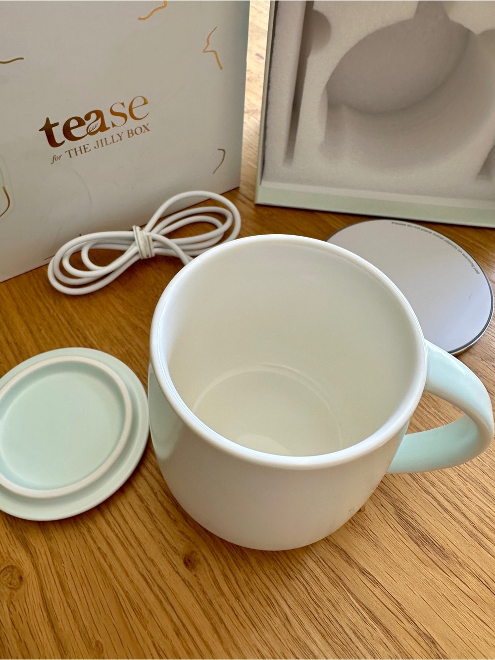 Tease Heated Ceramic Mug with Lid – Mint Green/White